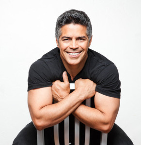 Esai.Chair_.cropped.499