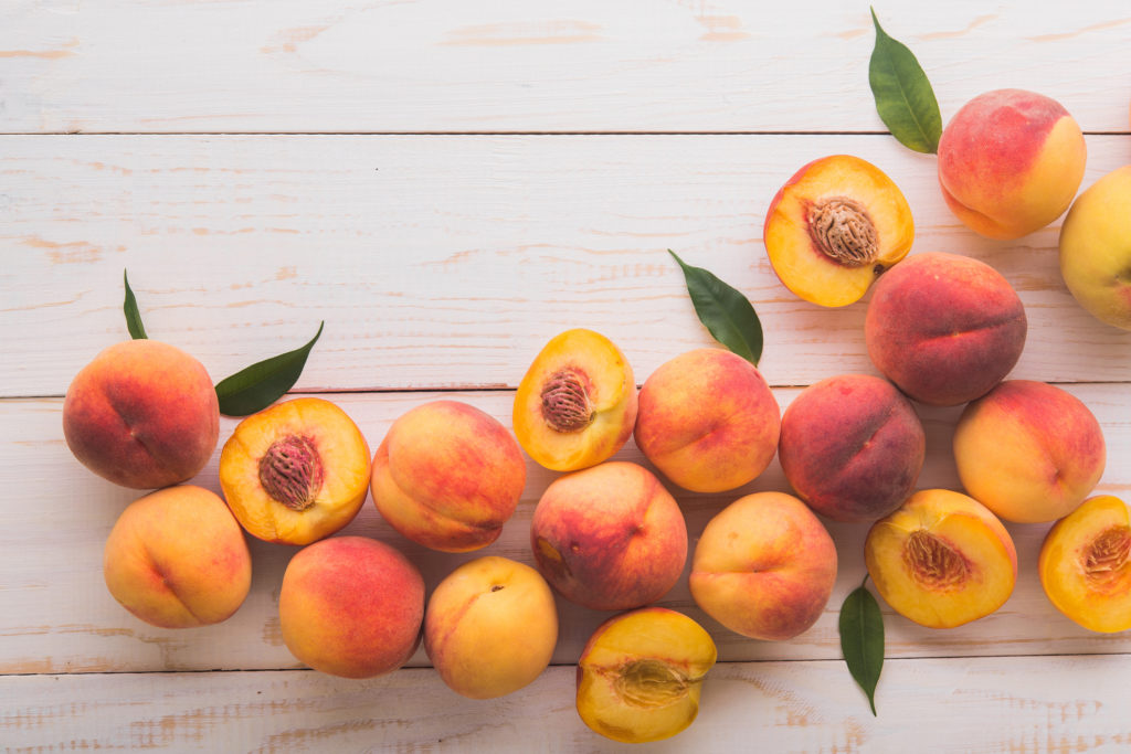 10 Surprising Health Benefits and Uses of Peaches